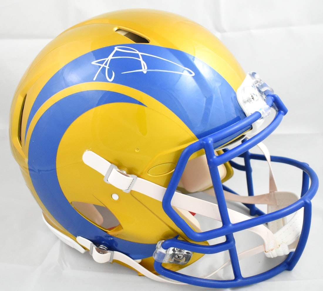 Los Angeles Rams Full Size Flash Speed Helmet Signed by Aaron Donald Beckett Hologram: Los Angeles Rams Full Size Flash Speed Helmet Signed by Aaron Donald Beckett Hologram This is an authentic Los Angeles Rams full-size Flash Speed helmet autographed by Aaron Donald. The helmet is an o