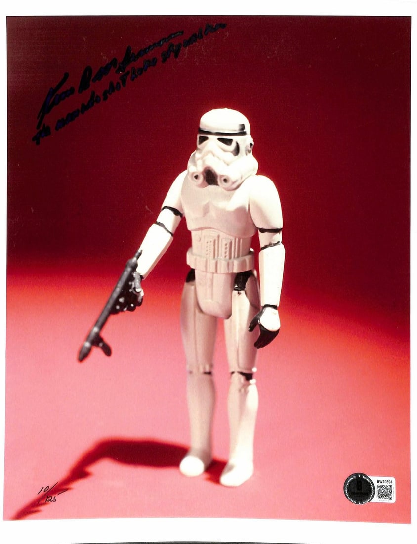 Signed Star Wars Stormtrooper photo by Kim D.M. Simmons Beckett 8 1/2 x 11: Signed Star Wars Stormtrooper photo by Kim D.M. Simmons Beckett 8 1/2 x 11 This is a small-format photograph (8.5 x 11 inches) featuring a classic Star Wars Stormtrooper action figure, hand-signed by 