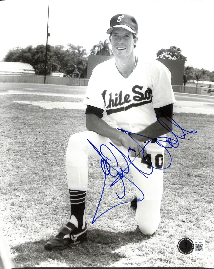 8x10 Jack McDowell autographed White Sox rookie year photo Beckett (1 of 1)