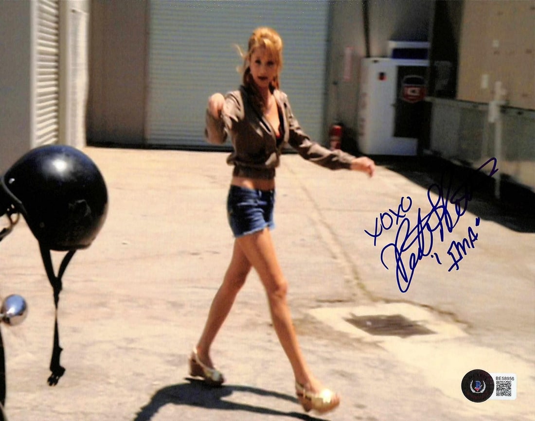 Beckett Authenticated Kristen Renton 8x10 Signed Photo IMA: Beckett Authenticated Kristen Renton 8x10 Signed Photo IMA This 8x10 photograph features actress Kristen Renton, best known for her role in Sons of Anarchy. The photo is hand-signed by Kristen Renton 