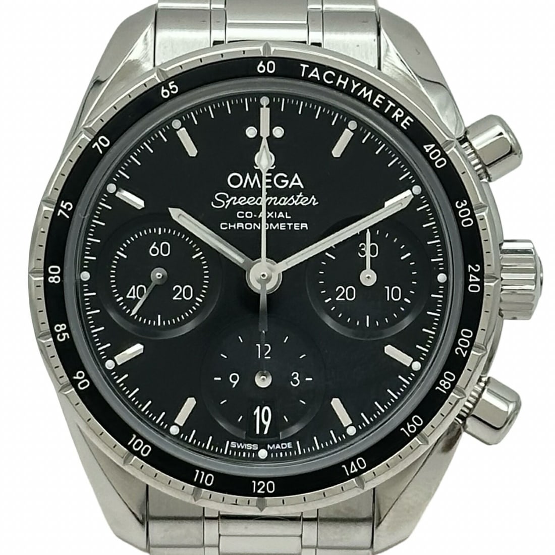 OMEGA Speedmaster 38 Co-Axial Chronograph Wristwatch 324.30.38.50.01.001: OMEGA Speedmaster 38 Co-Axial Chronograph Wristwatch 324.30.38.50.01.001 This OMEGA Speedmaster 38 Co-Axial Chronometer Chronograph (model 324.30.38.50.01.001) is a Swiss-made men's wristwatch. It fea