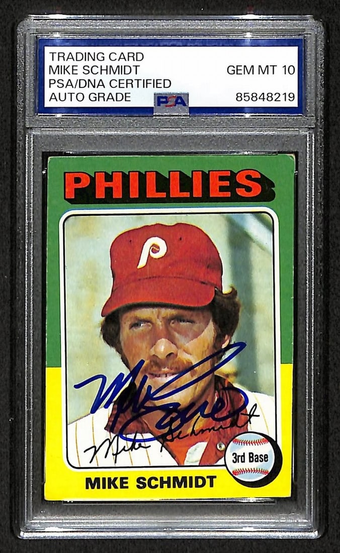 PSA DNA GEM 10 signed 1975 Topps Mike Schmidt Phillies card #70: PSA DNA GEM 10 signed 1975 Topps Mike Schmidt Phillies card #70 This is an original 1975 Topps Card #70 featuring Mike Schmidt of the Philadelphia Phillies, a Hall of Fame baseball player. The card is