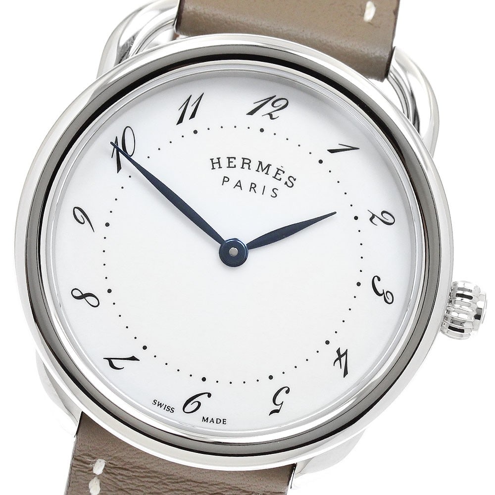 Hermes Arceau AR5.510 Quartz Wristwatch Unisex Swiss Made: Hermes Arceau AR5.510 Quartz Wristwatch Unisex Swiss Made Hermes Ar5.510 Arceau quartz wristwatch for unisex wear. This pre-owned timepiece is identified as a Swiss-made wristwatch. Specifications Bra