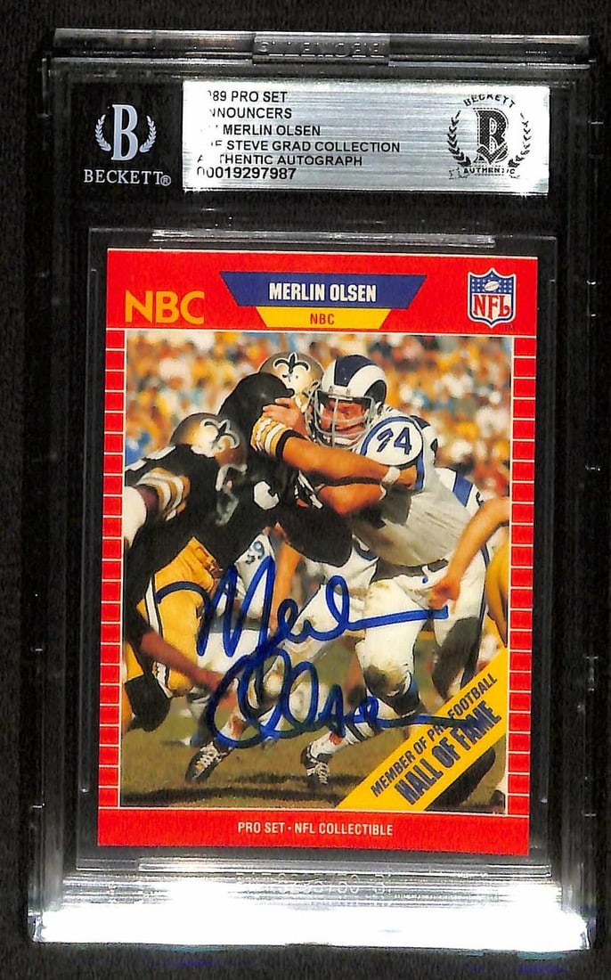 Beckett slabbed 1989 Pro Set Merlin Olsen autograph card: Beckett slabbed 1989 Pro Set Merlin Olsen autograph card This is a signed 1989 Pro Set football trading card featuring Hall of Famer Merlin Olsen. The card is hand-signed on the front in blue ink and 