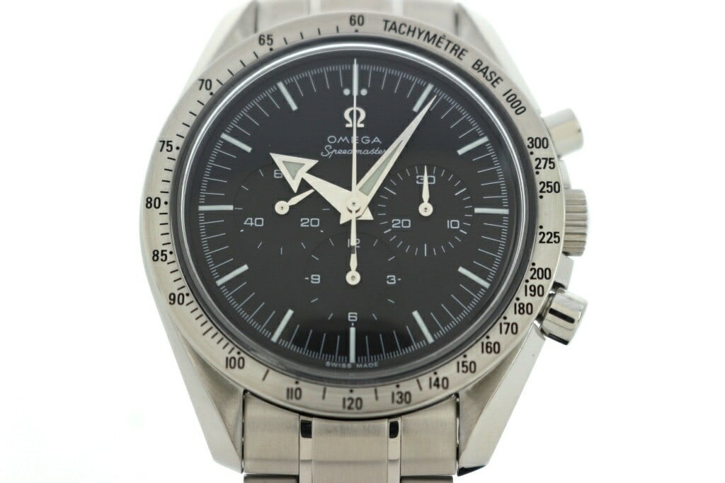 OMEGA Speedmaster Men's Swiss Wristwatch 3594.50: OMEGA Speedmaster Men's Swiss Wristwatch 3594.50 This OMEGA Speedmaster 3594.50 is a men's Swiss wristwatch, offering classic design and reliable performance. The watch is pre-owned and reflects OMEGA