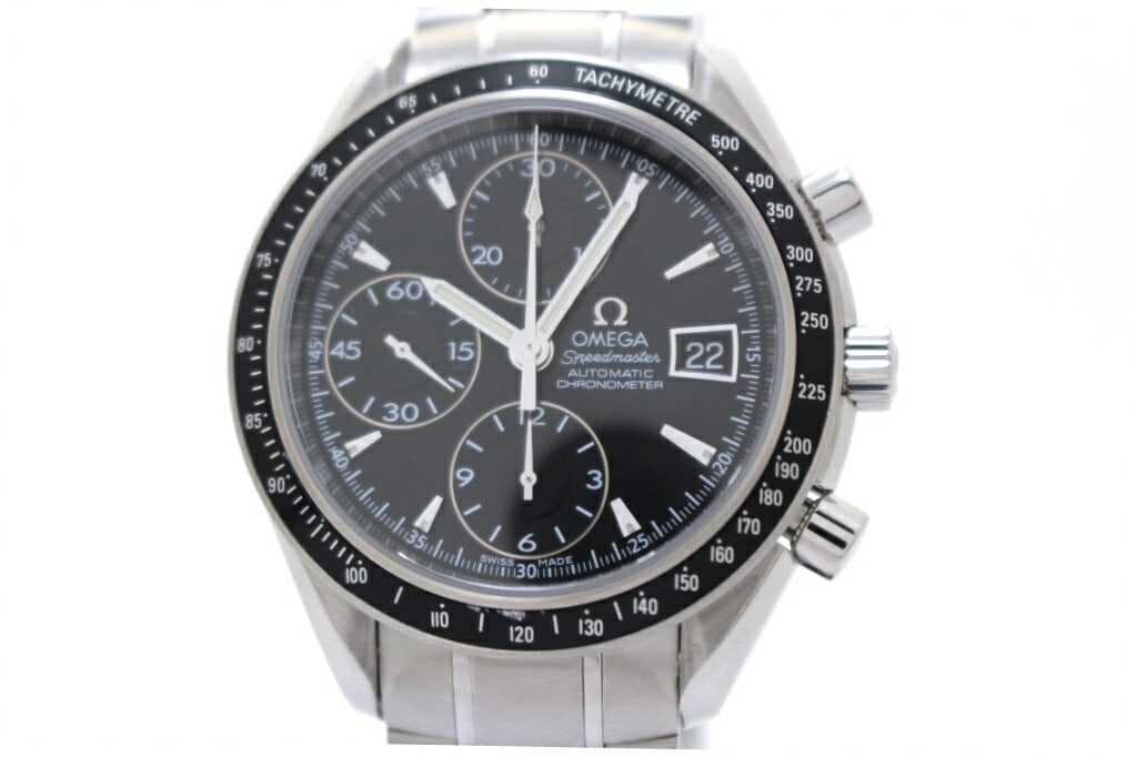Omega Speedmaster Day-Date 3210.50 Stainless Steel Black Wristwatch: Omega Speedmaster Day-Date 3210.50 Stainless Steel Black Wristwatch This OMEGA Speedmaster Date 3210.50 is a men's wristwatch featuring a black dial and stainless steel construction. Manufactured in S