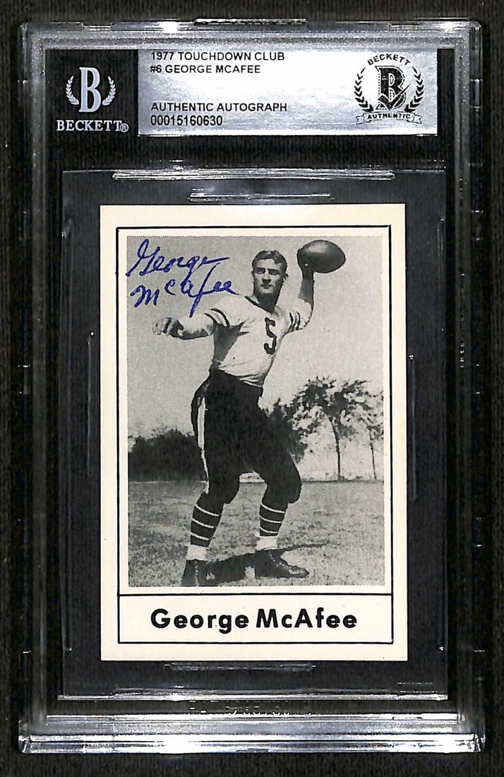 George McAfee 1977 Touchdown Club #6 Signed Card Beckett Authenticated: George McAfee 1977 Touchdown Club #6 Signed Card Beckett Authenticated This is an original autographed 1977 Touchdown Club #6 sports trading card, signed in blue ballpoint pen by George McAfee, a memb