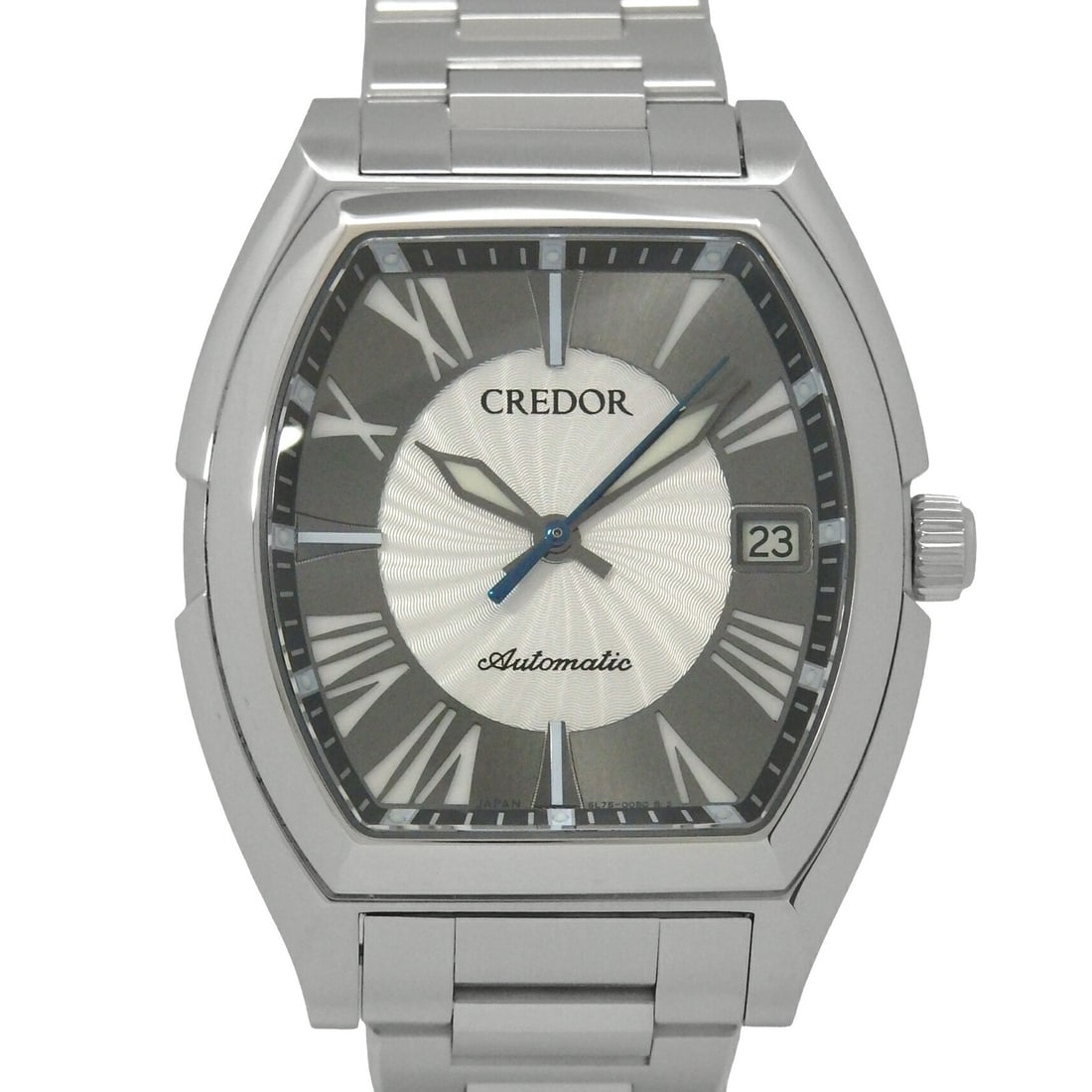 Seiko Credor Signo GCCD995 Men's Tonneau Wristwatch Gray Dial: Seiko Credor Signo GCCD995 Men's Tonneau Wristwatch Gray Dial This Seiko Credor Signo Tonneau GCCD995 men's wristwatch features a sophisticated gray dial and is crafted in Japan. Designed for men, it 