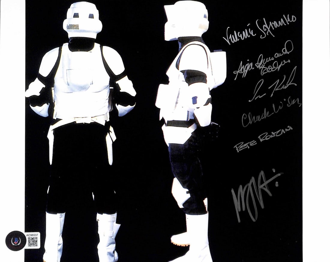 Biker Scout Design Team Signed Star Wars ROTJ 8x10 Photo Beckett Authenticated: Biker Scout Design Team Signed Star Wars ROTJ 8x10 Photo Beckett Authenticated This is an original 8x10 autographed photograph of the Imperial Biker Scout from Star Wars: Return of the Jedi. The photo
