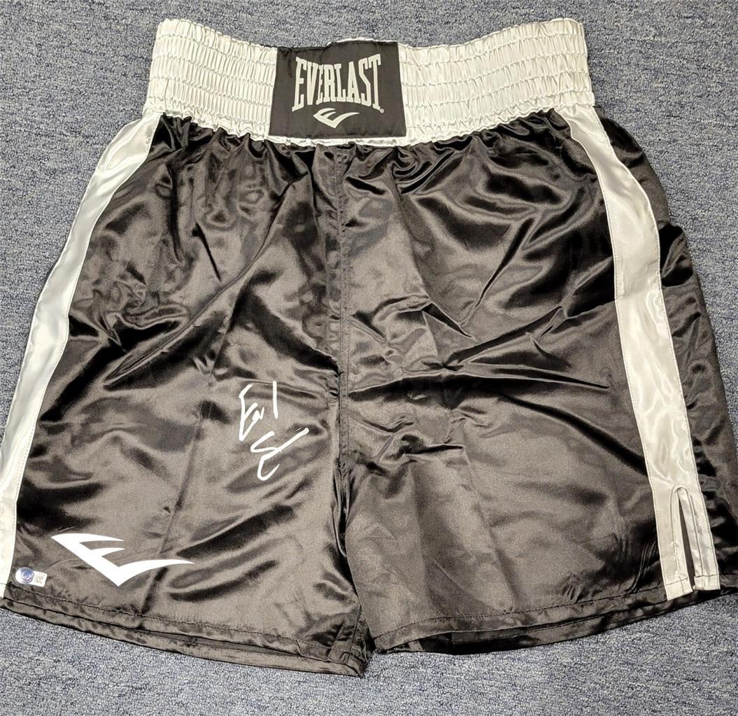 Everlast boxing trunks signed by Errol Spence Jr with Beckett authentication (1 of 5)