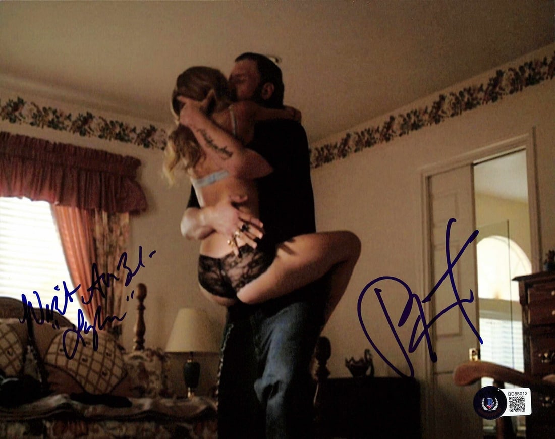 Ryan Hurst Winter Ave Zoli Signed 8x10 Photo Sons of Anarchy Beckett: Ryan Hurst Winter Ave Zoli Signed 8x10 Photo Sons of Anarchy Beckett This is an autographed 8x10 color photograph featuring Ryan Hurst and Winter Ave Zoli, known for their roles in the TV series Sons 