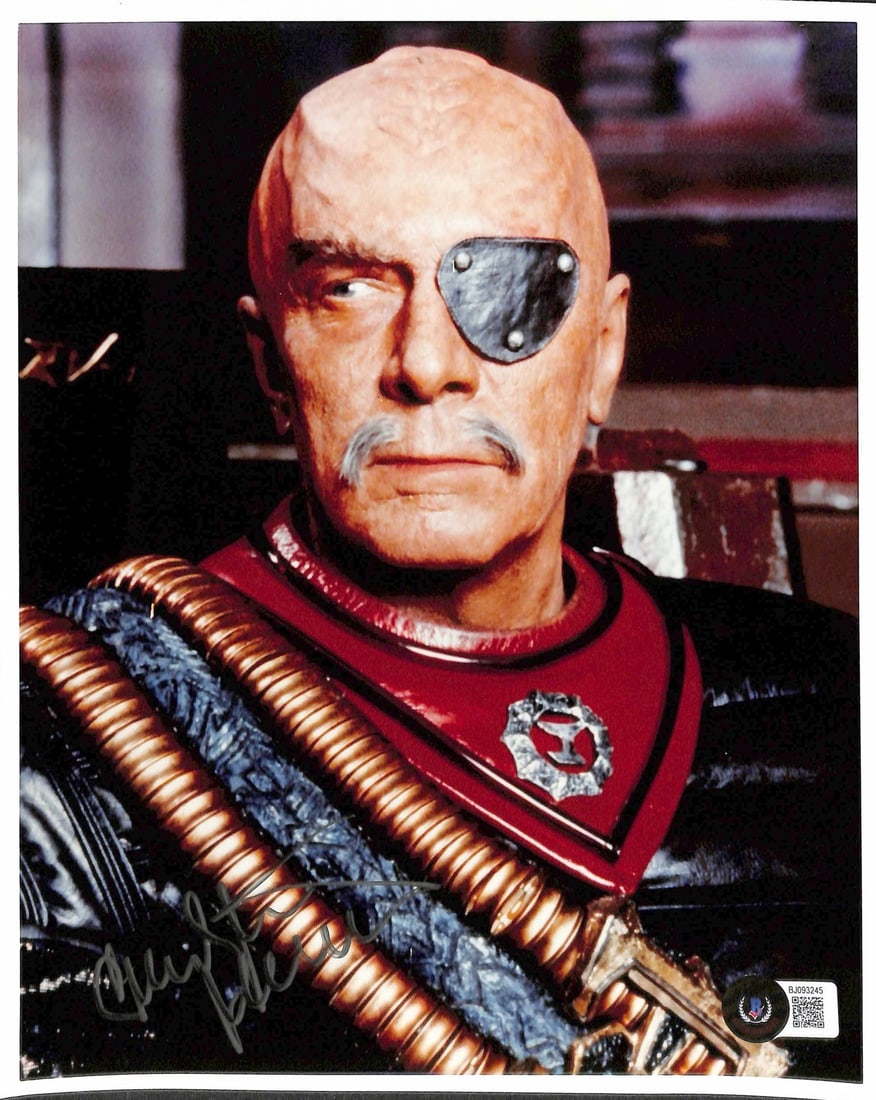 Christopher Plummer Signed General Chang Photo 8x10 Beckett Certified (1 of 1)