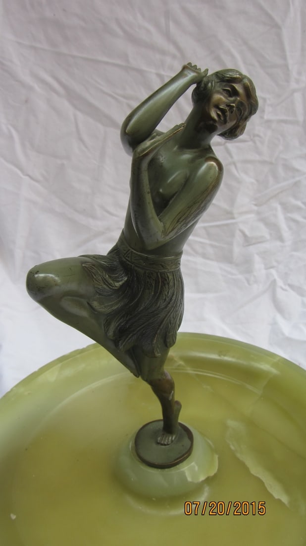 Art Deco Bronze Dancer Centerpiece on Onyx Signed O Hafenrichter: Art Deco Bronze Dancer Centerpiece on Onyx Signed O Hafenrichter Presenting a stunning original 1930 Art Deco centerpiece featuring a graceful young girl dancer crafted from bronze, elegantly displaye