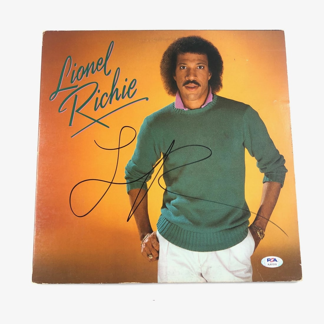 Lionel Richie autographed self titled LP vinyl PSA DNA certified: Lionel Richie autographed self titled LP vinyl PSA DNA certified This is a pre-owned self-titled LP vinyl album cover by Lionel Richie, personally autographed by Lionel Richie. The signature has been 