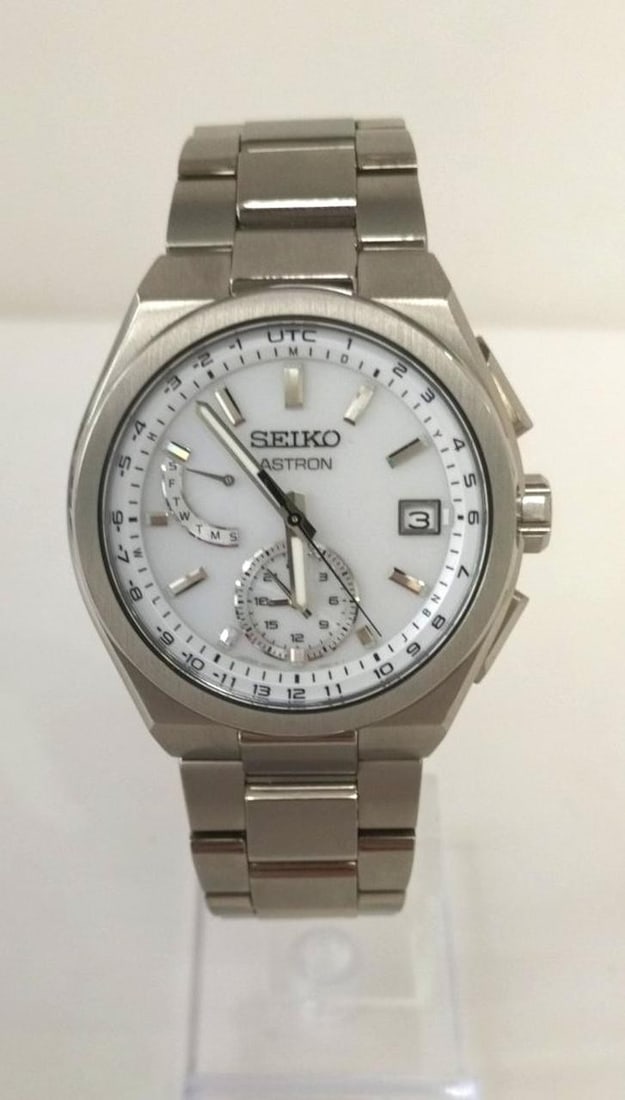 Men's Seiko Astron Nextar SBXY085 Solar Radio-Controlled Wristwatch (1 of 10)