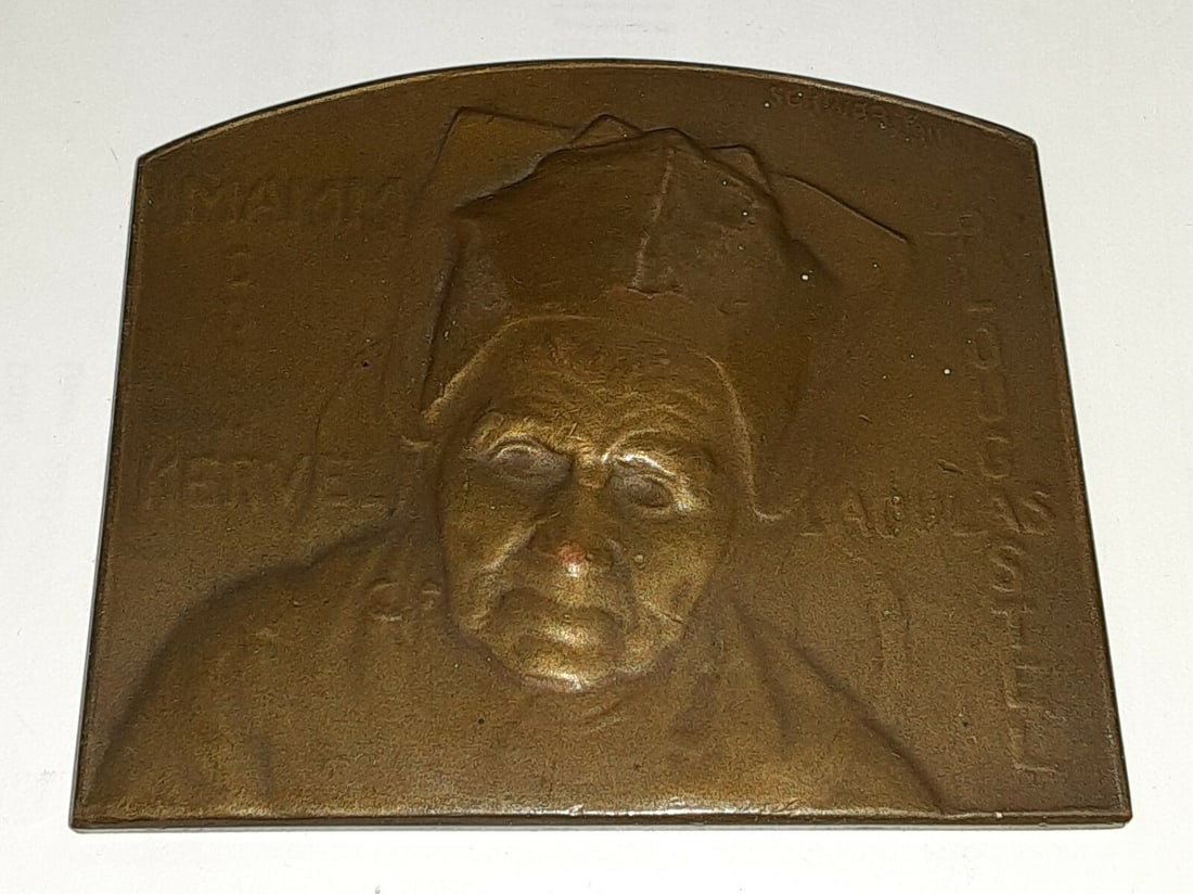French bronze medal plaquette by Schwab 2 3/4 x 3 1/8 inches: French bronze medal plaquette by Schwab 2 3/4 x 3 1/8 inches This vintage French bronze plaquette features a depiction believed to be of the artist's mother and is attributed to Schwab. The piece is c