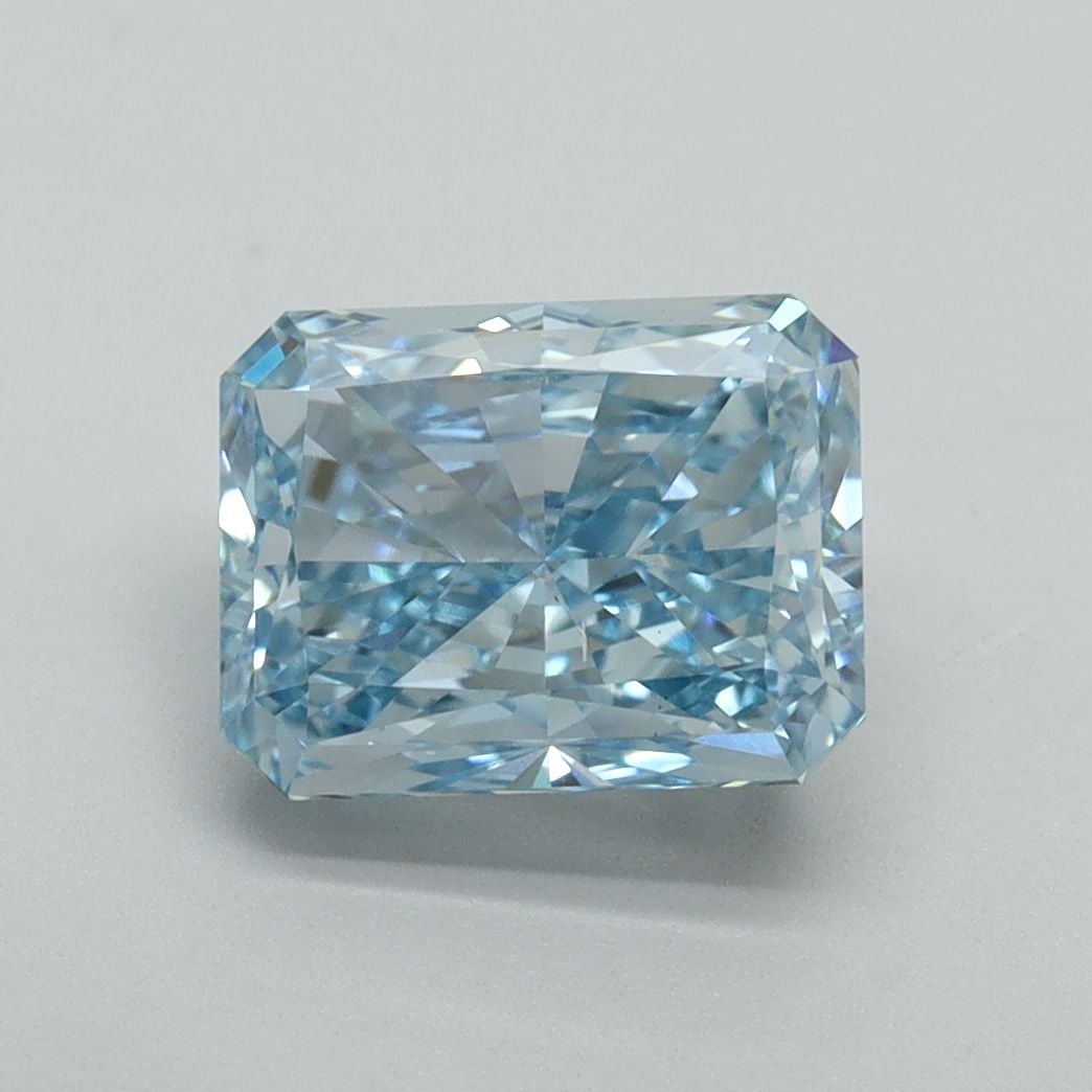 Loose Diamond - RADIANT 2.43ct Fancy Vivid Blue VS2: Loose Diamond - RADIANT 2.43ct Fancy Vivid Blue VS2 Source: This is a real non-mined Diamond that has been grown in a lab Shape: RADIANT Carats: 2.43 Color: Fancy Vivid Blue Certification: IGI Video:
