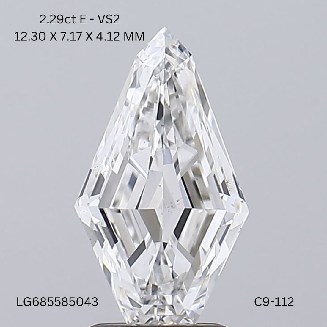 Loose Diamond - SHIELD 2.29ct E VS2: Loose Diamond - SHIELD 2.29ct E VS2 Source: This is a real non-mined Diamond that has been grown in a lab Shape: SHIELD Carats: 2.29 Color: E Clarity: VS2 Certification: NONE Video: