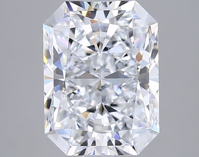 Loose Diamond - RADIANT 3.52ct E VVS2: Loose Diamond - RADIANT 3.52ct E VVS2 Source: This is a real non-mined Diamond that has been grown in a lab Shape: RADIANT Carats: 3.52 Color: E Clarity: VVS2 Certification: IGI Video:
