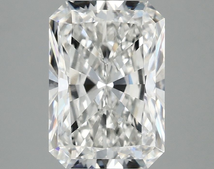 Loose Diamond - RADIANT 3.19ct E VS1: Loose Diamond - RADIANT 3.19ct E VS1 Source: This is a real non-mined Diamond that has been grown in a lab Shape: RADIANT Carats: 3.19 Color: E Clarity: VS1 Certification: IGI Video: Video Link
