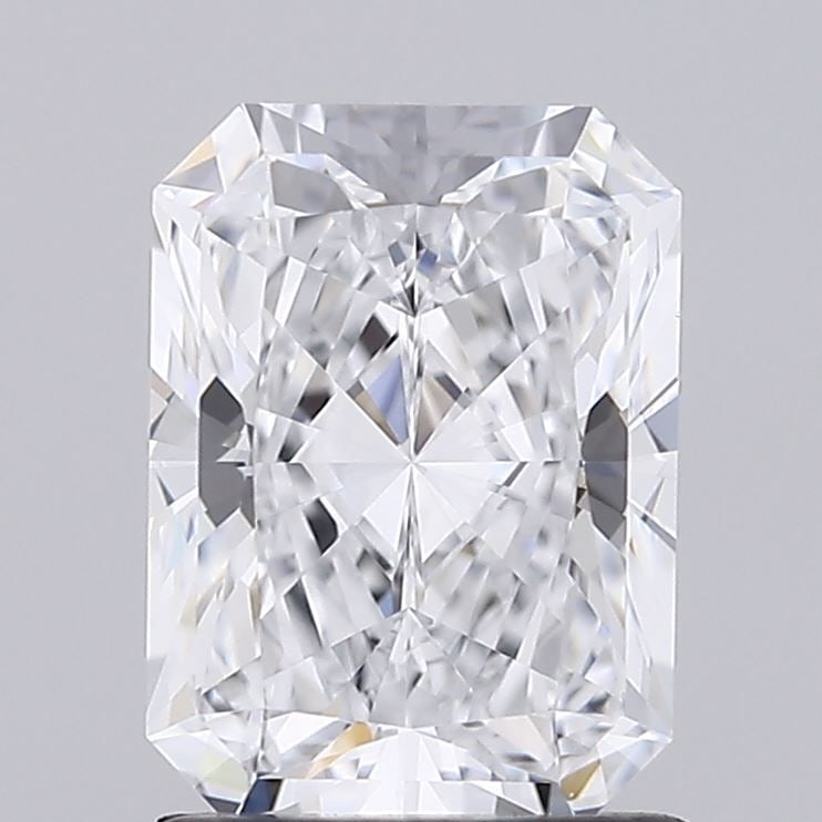 Loose Diamond - RADIANT 1.41ct E VVS2: Loose Diamond - RADIANT 1.41ct E VVS2 Source: This is a real non-mined Diamond that has been grown in a lab Shape: RADIANT Carats: 1.41 Color: E Clarity: VVS2 Certification: IGI Video: Video Link