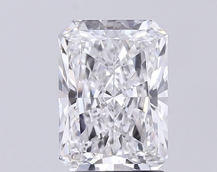 Loose Diamond - RADIANT 2.59ct E VVS2: Loose Diamond - RADIANT 2.59ct E VVS2 Source: This is a real non-mined Diamond that has been grown in a lab Shape: RADIANT Carats: 2.59 Color: E Clarity: VVS2 Certification: IGI Video: