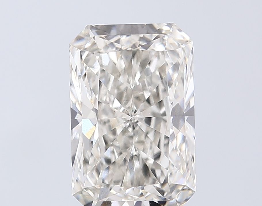 Loose Diamond - RADIANT 4.02ct H VS1: Loose Diamond - RADIANT 4.02ct H VS1 Source: This is a real non-mined Diamond that has been grown in a lab Shape: RADIANT Carats: 4.02 Color: H Clarity: VS1 Certification: IGI Video: