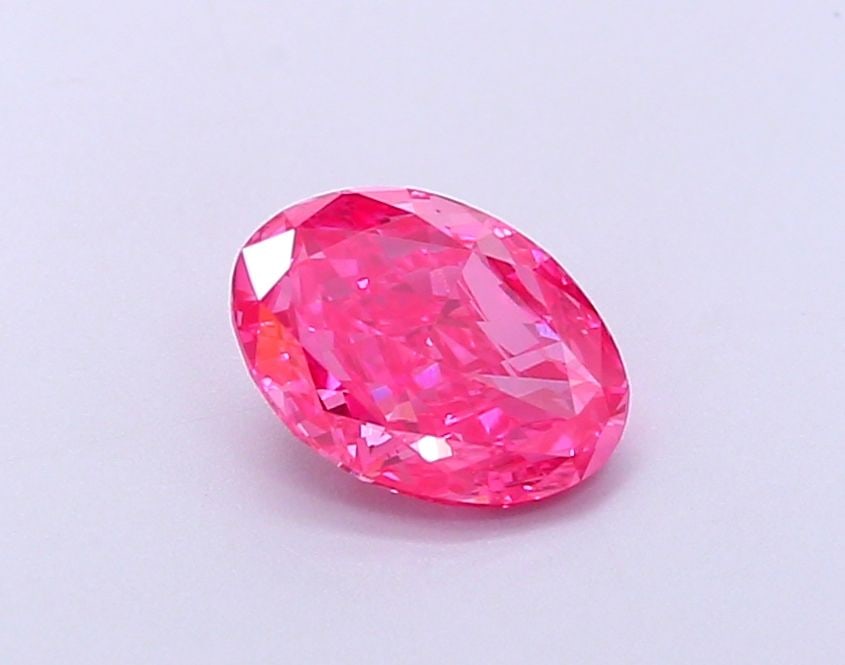 Loose Diamond - OVAL 1.03ct Fancy Vivid Pink VS2: Loose Diamond - OVAL 1.03ct Fancy Vivid Pink VS2 Source: This is a real non-mined Diamond that has been grown in a lab Shape: OVAL Carats: 1.03 Color: Fancy Vivid Pink Certification: IGI Video: