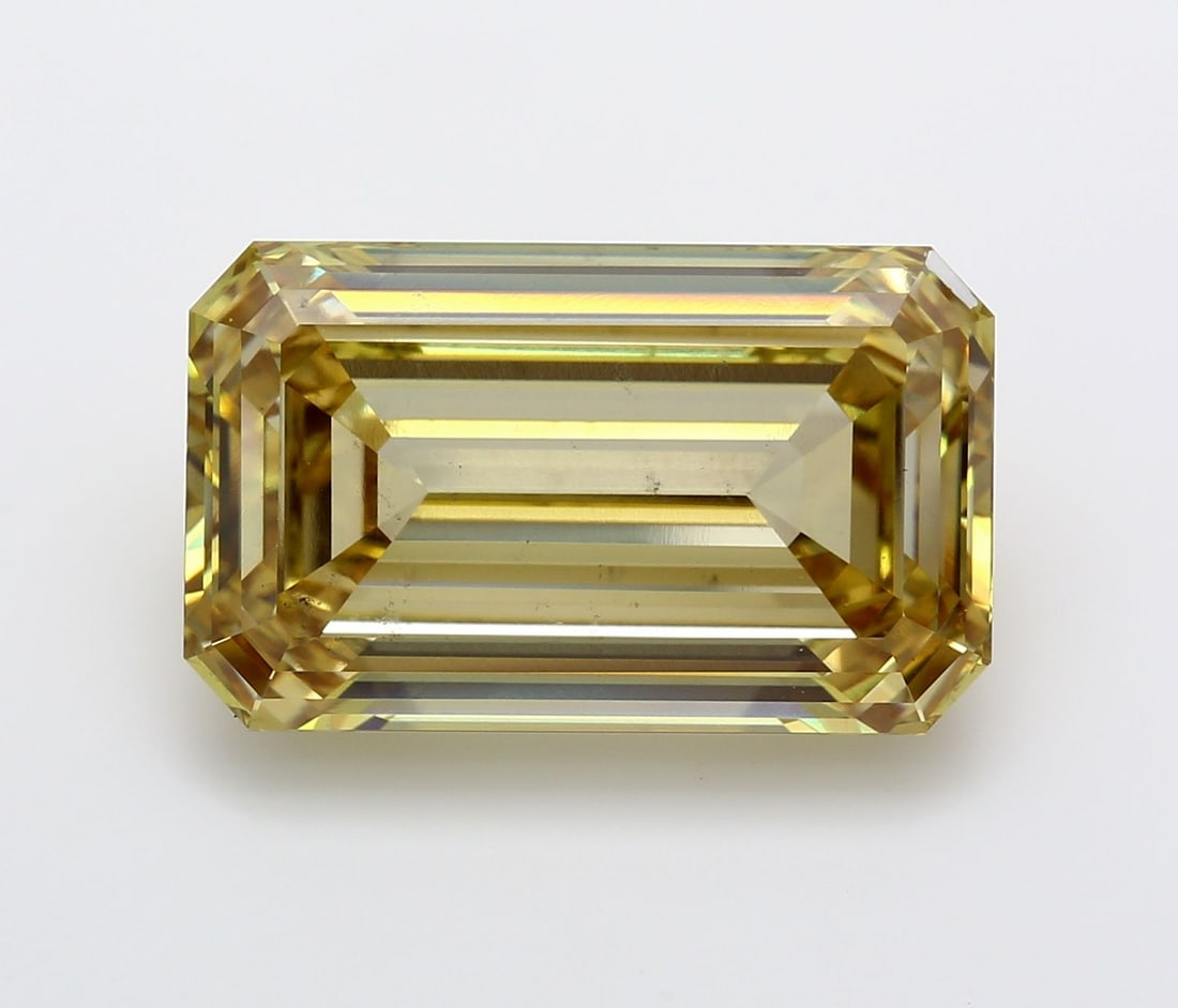 Loose Diamond - EMERALD 18.85ct Fancy Intense Yellow VS2: Loose Diamond - EMERALD 18.85ct Fancy Intense Yellow VS2 Source: This is a real non-mined Diamond that has been grown in a lab Shape: EMERALD Carats: 18.85 Color: Fancy Intense Yellow Certification: I