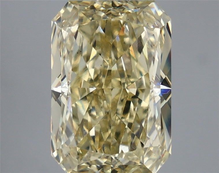 Loose Diamond - RADIANT 4.52ct Fancy Yellow VS2: Loose Diamond - RADIANT 4.52ct Fancy Yellow VS2 Source: This is a real non-mined Diamond that has been grown in a lab Shape: RADIANT Carats: 4.52 Color: Fancy Yellow Certification: IGI Video: