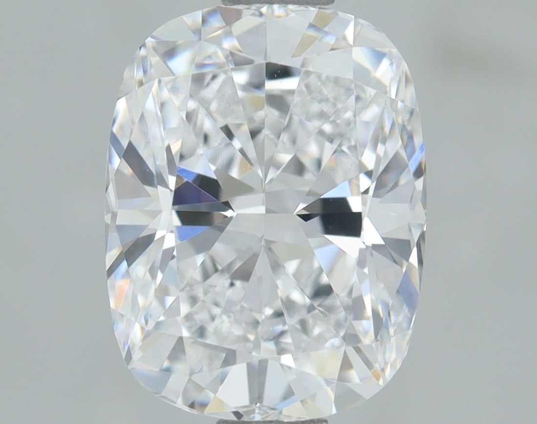 Loose Diamond - CUSHION BRILLIANT 1.53ct D VVS2: Loose Diamond - CUSHION BRILLIANT 1.53ct D VVS2 Source: This is a real non-mined Diamond that has been grown in a lab Shape: CUSHION BRILLIANT Carats: 1.53 Color: D Clarity: VVS2 Certification: IGI Vi