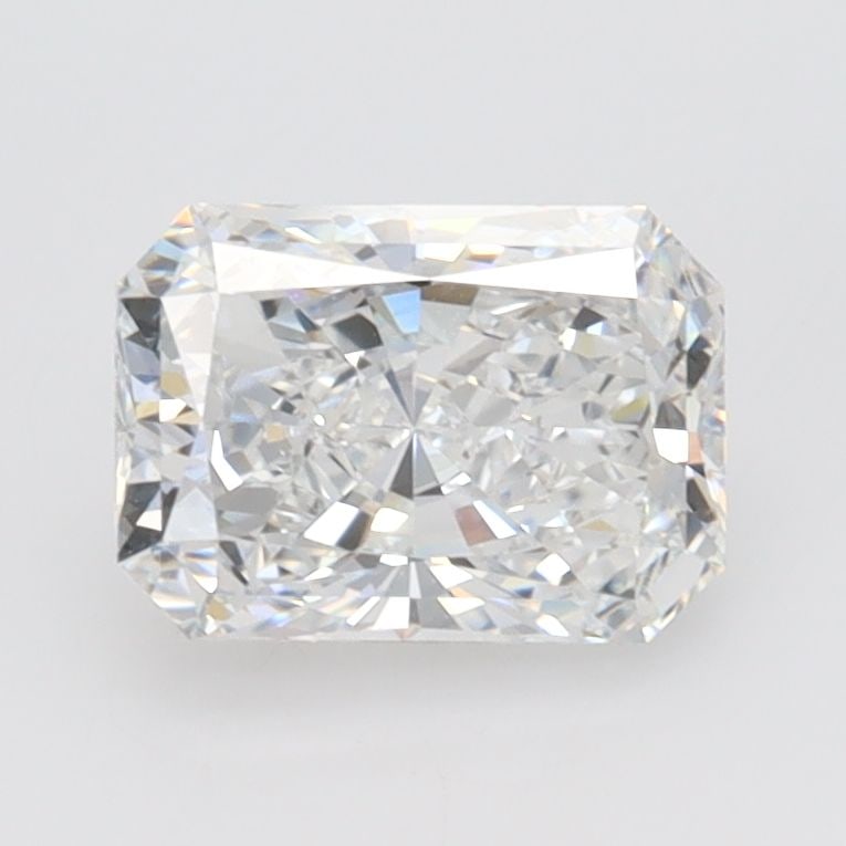 Loose Diamond - RADIANT 1.06ct E VVS2: Loose Diamond - RADIANT 1.06ct E VVS2 Source: This is a real non-mined Diamond that has been grown in a lab Shape: RADIANT Carats: 1.06 Color: E Clarity: VVS2 Certification: IGI Video: Video Link