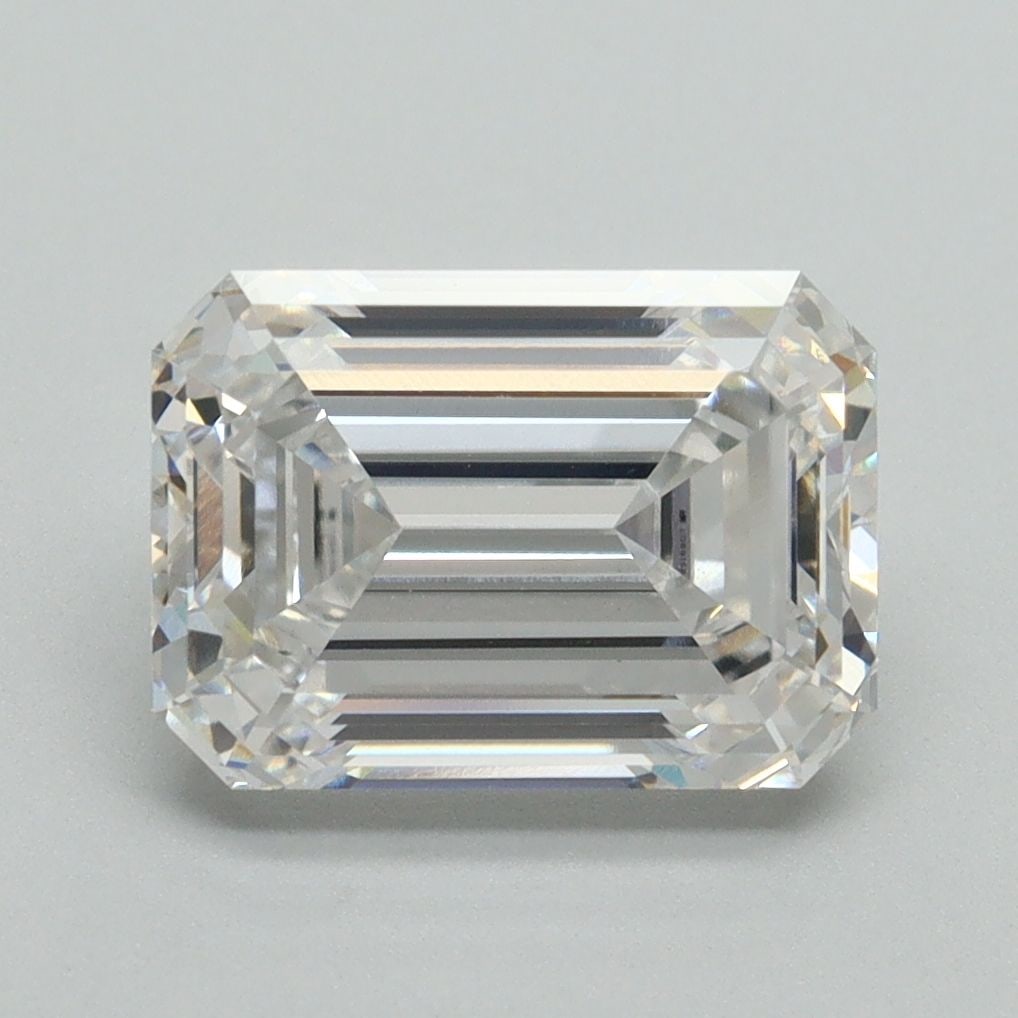 Loose Diamond - EMERALD 3.21ct D VVS2: Loose Diamond - EMERALD 3.21ct D VVS2 Source: This is a real non-mined Diamond that has been grown in a lab Shape: EMERALD Carats: 3.21 Color: D Clarity: VVS2 Certification: IGI Video: