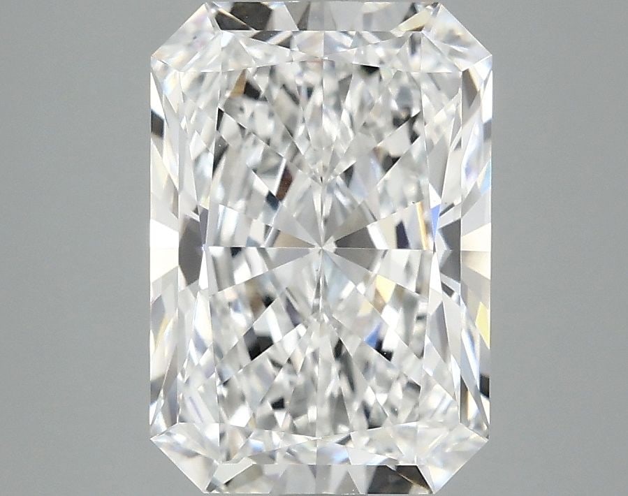 Loose Diamond - RADIANT 3.06ct D VS1: Loose Diamond - RADIANT 3.06ct D VS1 Source: This is a real non-mined Diamond that has been grown in a lab Shape: RADIANT Carats: 3.06 Color: D Clarity: VS1 Certification: IGI Video: Video Link