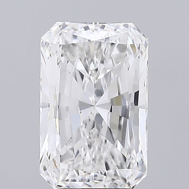 Loose Diamond - RADIANT 3.28ct E VS2: Loose Diamond - RADIANT 3.28ct E VS2 Source: This is a real non-mined Diamond that has been grown in a lab Shape: RADIANT Carats: 3.28 Color: E Clarity: VS2 Certification: IGI Video:
