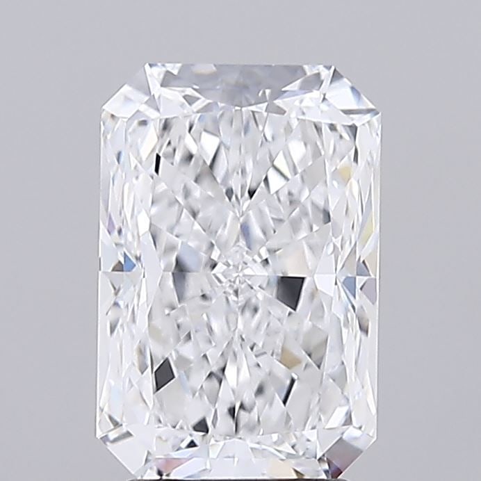 Loose Diamond - RADIANT 3.1ct D VVS1: Loose Diamond - RADIANT 3.1ct D VVS1 Source: This is a real non-mined Diamond that has been grown in a lab Shape: RADIANT Carats: 3.1 Color: D Clarity: VVS1 Certification: IGI Video: