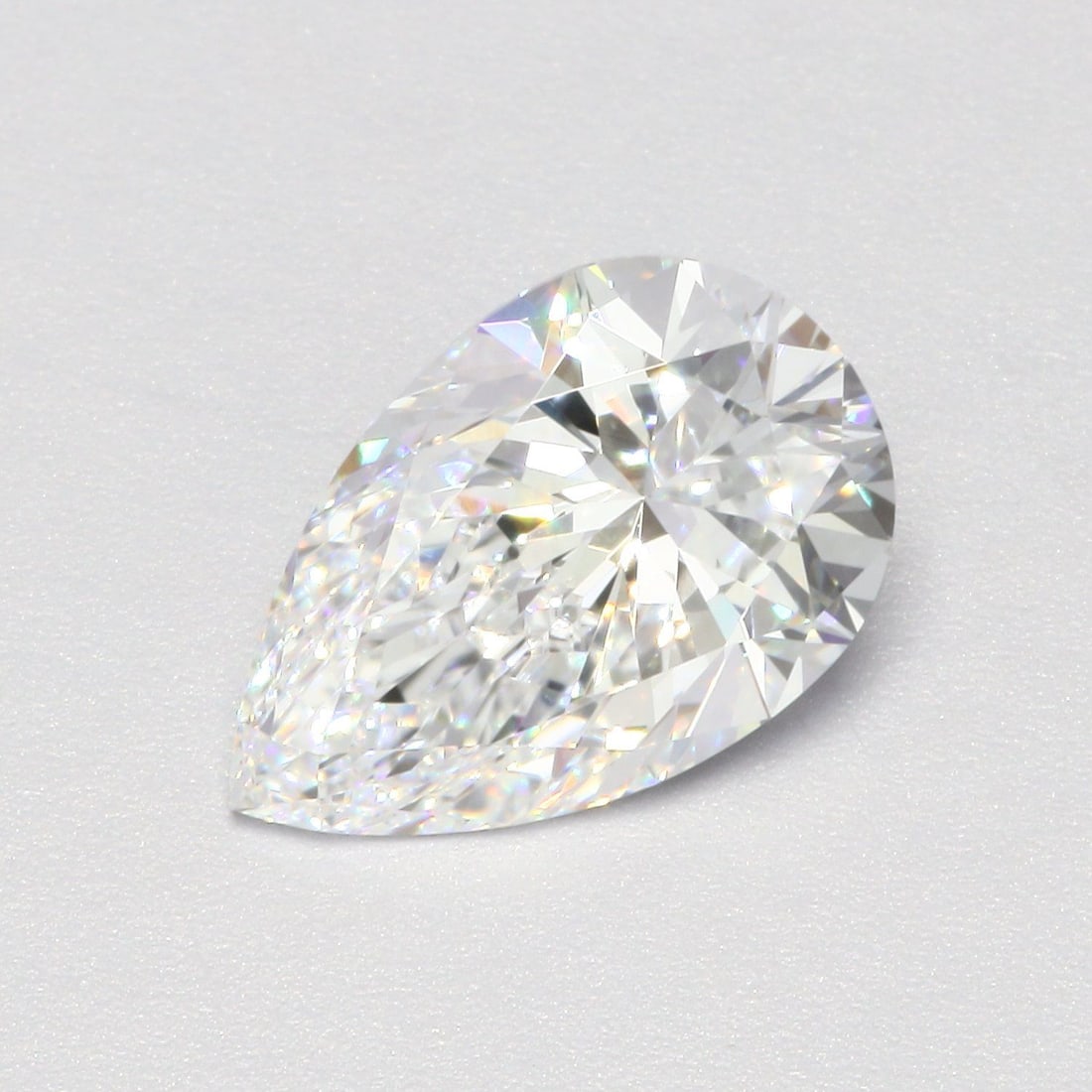 Loose Diamond - PEAR 2.01ct D VVS1: Loose Diamond - PEAR 2.01ct D VVS1 Source: This is a real non-mined Diamond that has been grown in a lab Shape: PEAR Carats: 2.01 Color: D Clarity: VVS1 Certification: IGI Additional images available 