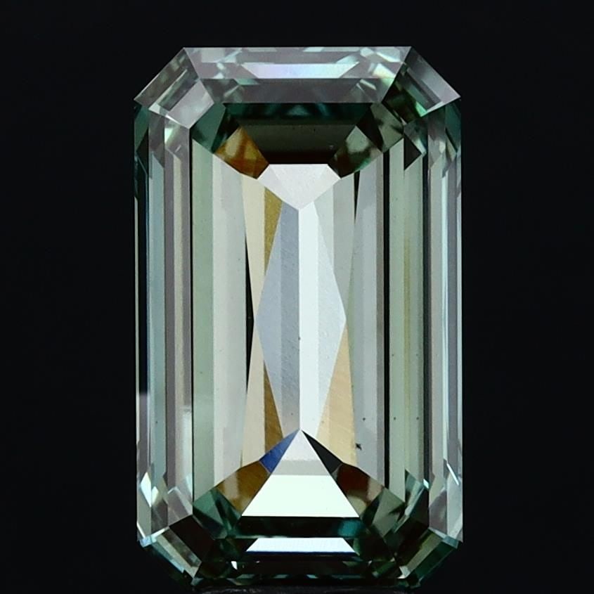 Loose Diamond - EMERALD 10.04ct Fancy Intense Green VS1: Loose Diamond - EMERALD 10.04ct Fancy Intense Green VS1 Source: This is a real non-mined Diamond that has been grown in a lab Shape: EMERALD Carats: 10.04 Color: Fancy Intense Green Certification: IGI