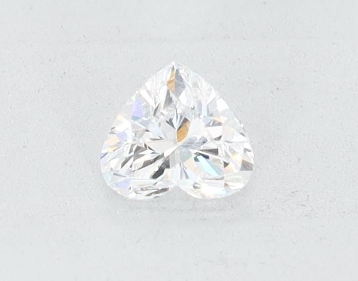 Loose Diamond - HEART 0.27ct F VS1: Loose Diamond - HEART 0.27ct F VS1 Source: This is a real non-mined Diamond that has been grown in a lab Shape: HEART Carats: 0.27 Color: F Clarity: VS1 Certification: NONE Video: