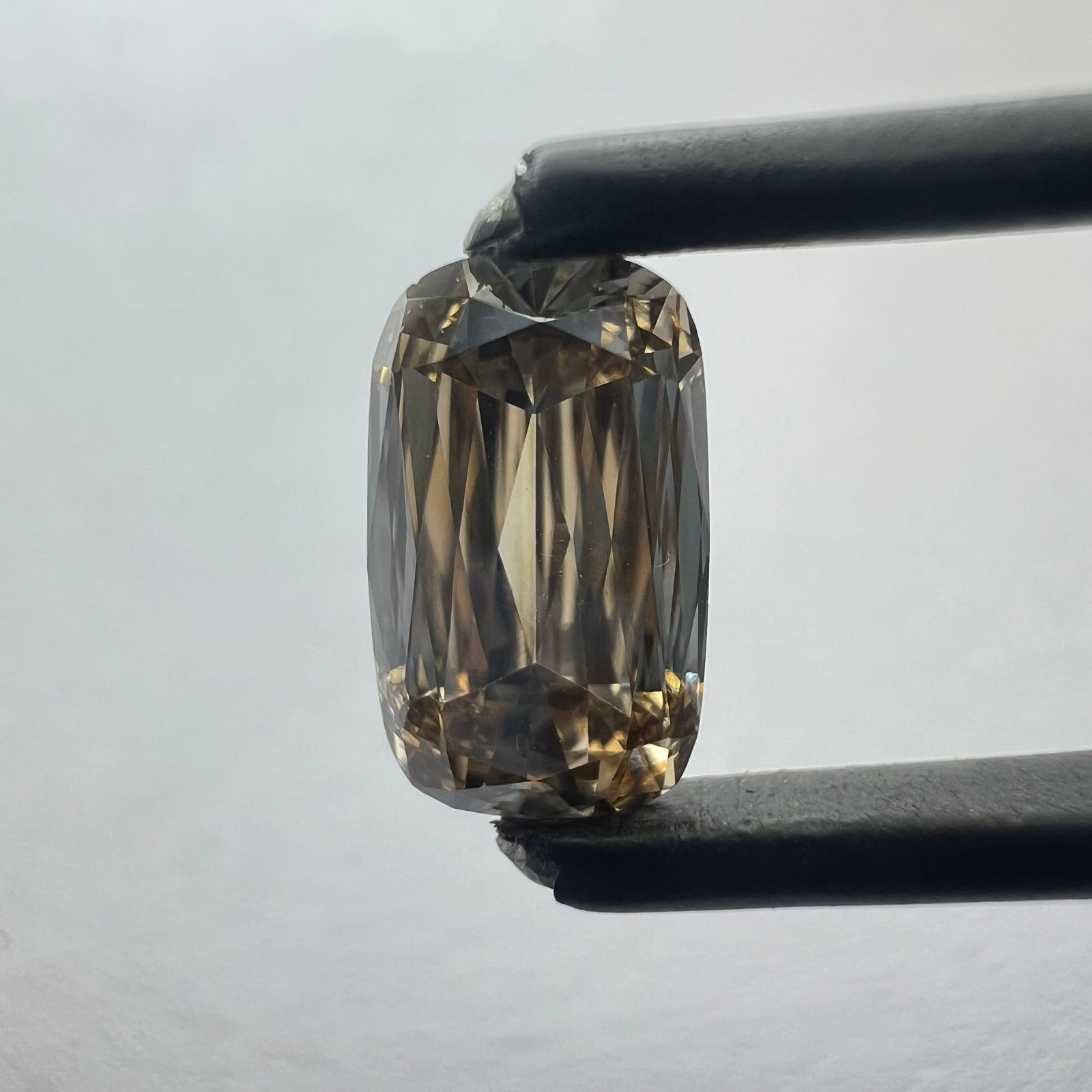 Loose Diamond - OTHER 1.19ct Champagne VS1: Loose Diamond - OTHER 1.19ct Champagne VS1 Source: This is a real non-mined Diamond that has been grown in a lab Shape: OTHER Carats: 1.19 Color: Champagne Certification: NONE Additional images availa