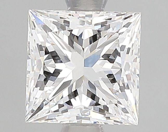 Loose Diamond - PRINCESS 5.06ct E VS1: Loose Diamond - PRINCESS 5.06ct E VS1 Source: This is a real non-mined Diamond that has been grown in a lab Shape: PRINCESS Carats: 5.06 Color: E Clarity: VS1 Certification: IGI Video: