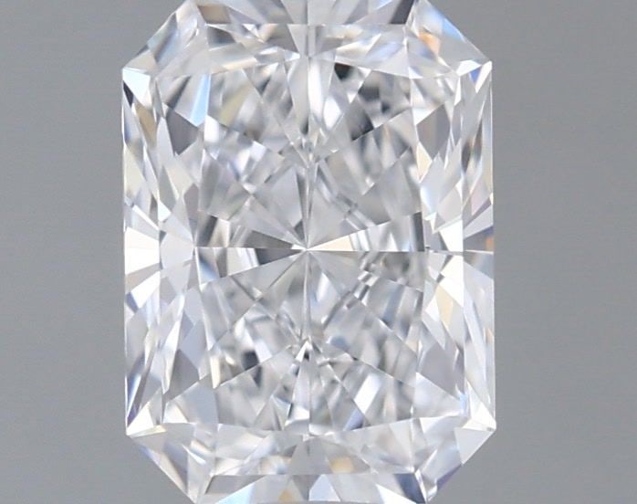 Loose Diamond - RADIANT 1.02ct D VVS1: Loose Diamond - RADIANT 1.02ct D VVS1 Source: This is a real non-mined Diamond that has been grown in a lab Shape: RADIANT Carats: 1.02 Color: D Clarity: VVS1 Certification: IGI Video: