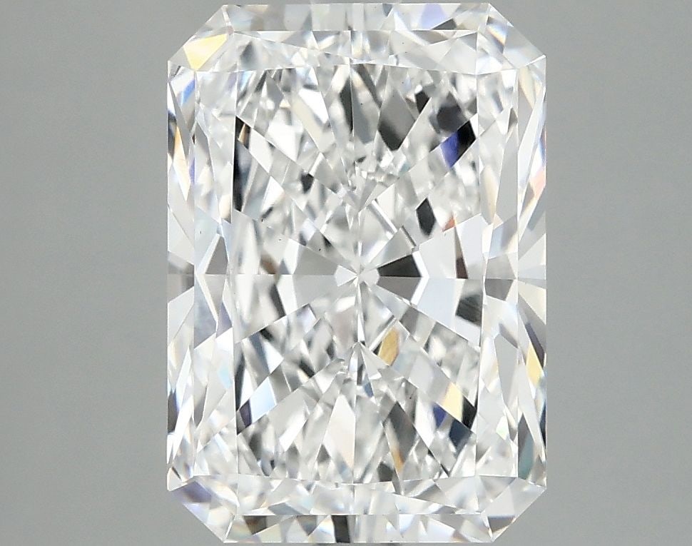 Loose Diamond - RADIANT 4.03ct D VS1: Loose Diamond - RADIANT 4.03ct D VS1 Source: This is a real non-mined Diamond that has been grown in a lab Shape: RADIANT Carats: 4.03 Color: D Clarity: VS1 Certification: IGI Video: