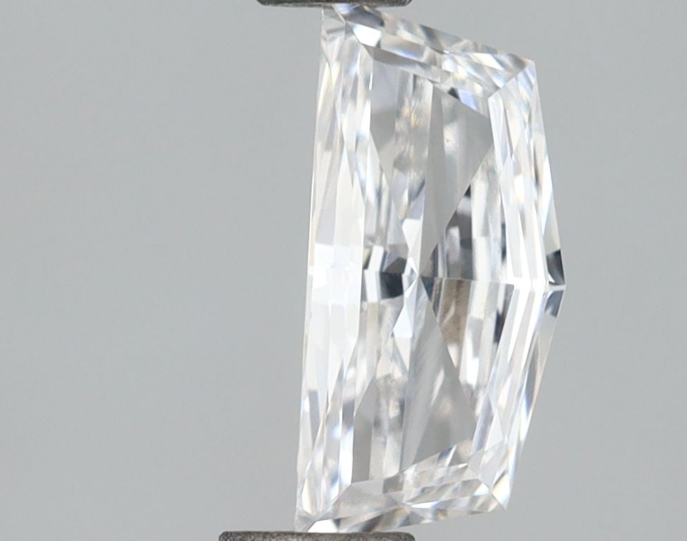 Loose Diamond - PENTAGONAL 0.62ct E VVS1: Loose Diamond - PENTAGONAL 0.62ct E VVS1 Source: This is a real non-mined Diamond that has been grown in a lab Shape: PENTAGONAL Carats: 0.62 Color: E Clarity: VVS1 Certification: IGI Video: