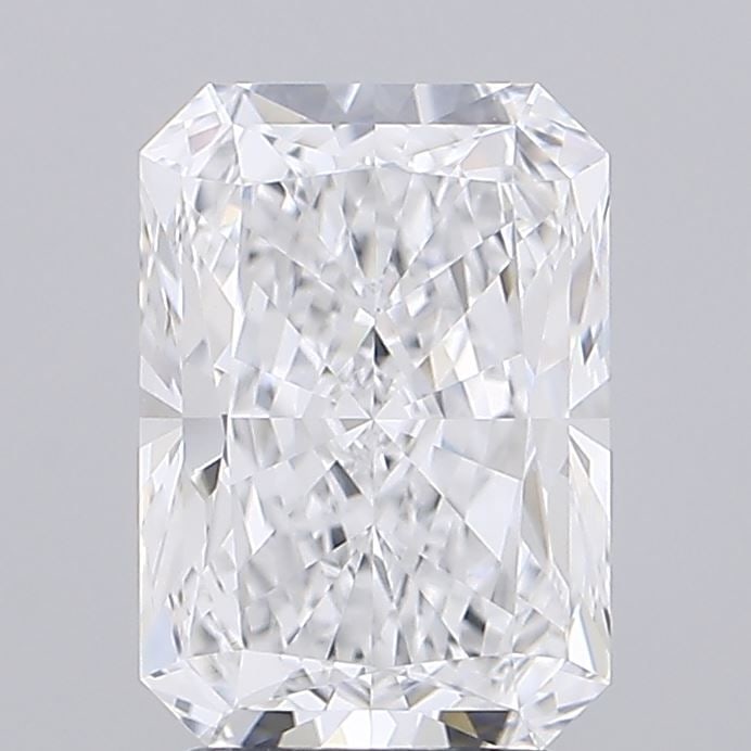 Loose Diamond - RADIANT 3.35ct D VVS2: Loose Diamond - RADIANT 3.35ct D VVS2 Source: This is a real non-mined Diamond that has been grown in a lab Shape: RADIANT Carats: 3.35 Color: D Clarity: VVS2 Certification: IGI Video: