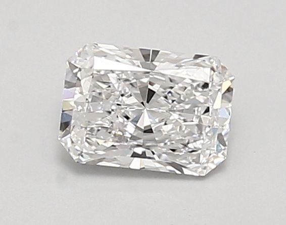 Loose Diamond - RADIANT 0.91ct D VVS1: Loose Diamond - RADIANT 0.91ct D VVS1 Source: This is a real non-mined Diamond that has been grown in a lab Shape: RADIANT Carats: 0.91 Color: D Clarity: VVS1 Certification: IGI Video: