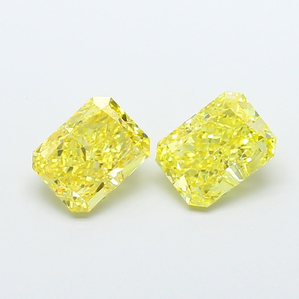 Loose Diamond - RADIANT 2.08ct Fancy Vivid Yellow VVS2: Loose Diamond - RADIANT 2.08ct Fancy Vivid Yellow VVS2 Source: This is a real non-mined Diamond that has been grown in a lab Shape: RADIANT Carats: 2.08 Color: Fancy Vivid Yellow Certification: IGI Vi