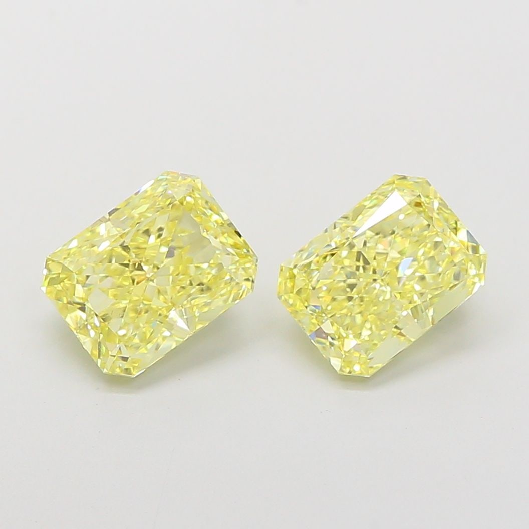 Loose Diamond - RADIANT 2.34ct Fancy Intense Yellow VVS2: Loose Diamond - RADIANT 2.34ct Fancy Intense Yellow VVS2 Source: This is a real non-mined Diamond that has been grown in a lab Shape: RADIANT Carats: 2.34 Color: Fancy Intense Yellow Certification: IG