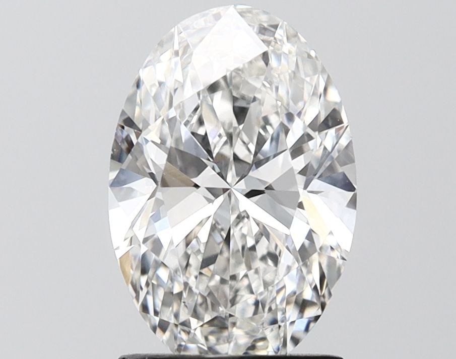 Loose Diamond - OVAL 2.05ct E VVS2: Loose Diamond - OVAL 2.05ct E VVS2 Source: This is a real non-mined Diamond that has been grown in a lab Shape: OVAL Carats: 2.05 Color: E Clarity: VVS2 Certification: IGI Video: