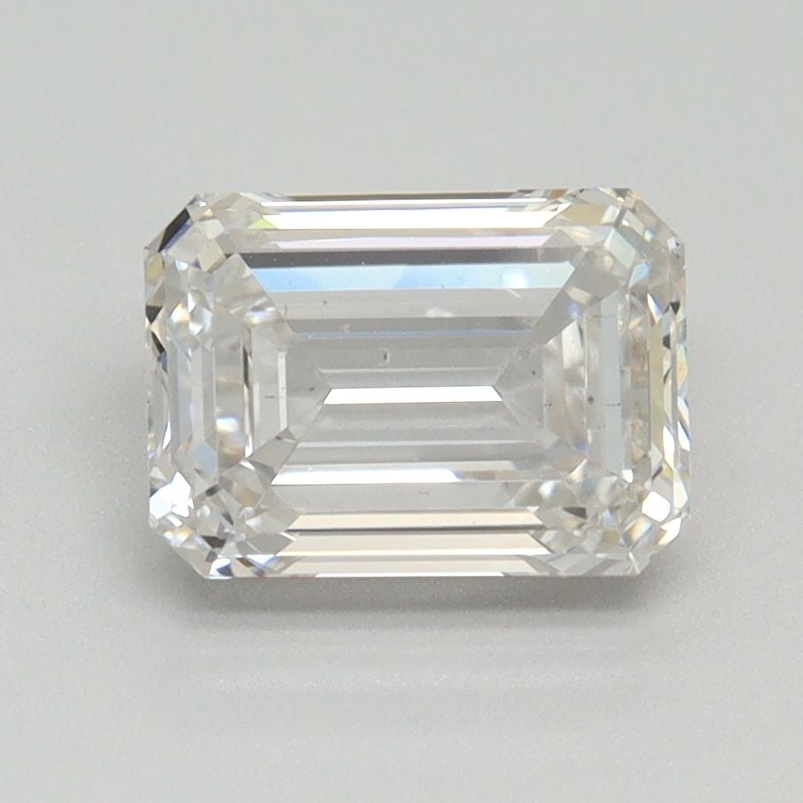 Loose Diamond - EMERALD 2.0ct G VS2: Loose Diamond - EMERALD 2.0ct G VS2 Source: This is a real non-mined Diamond that has been grown in a lab Shape: EMERALD Carats: 2.0 Color: G Clarity: VS2 Certification: NONE Video:
